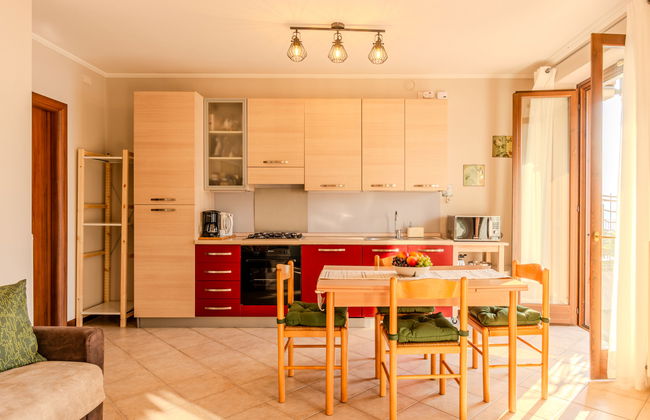 3 bedroom Apartment in Dorio with garden and terrace - Photo 6