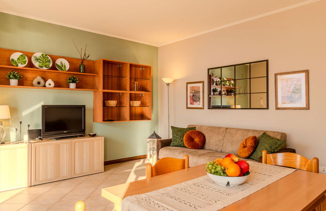 3 bedroom Apartment in Dorio with garden and terrace - Photo 4