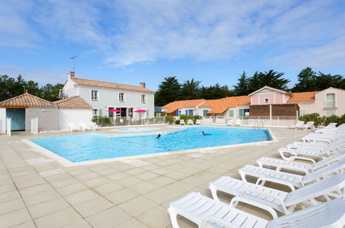 Foto 16 - Casa de 1 habitación en Saint-Hilaire-de-Riez con piscina y vistas al mar