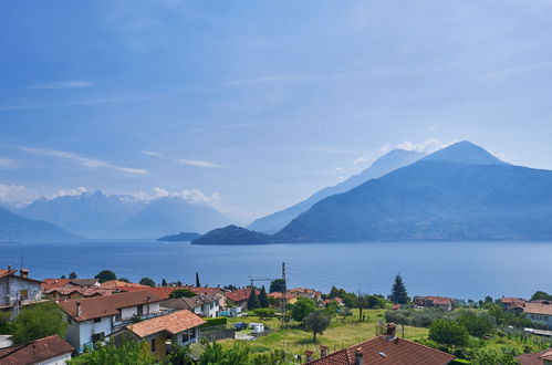 Foto 3 - Appartamento con 2 camere da letto a Musso con terrazza e vista sulle montagne