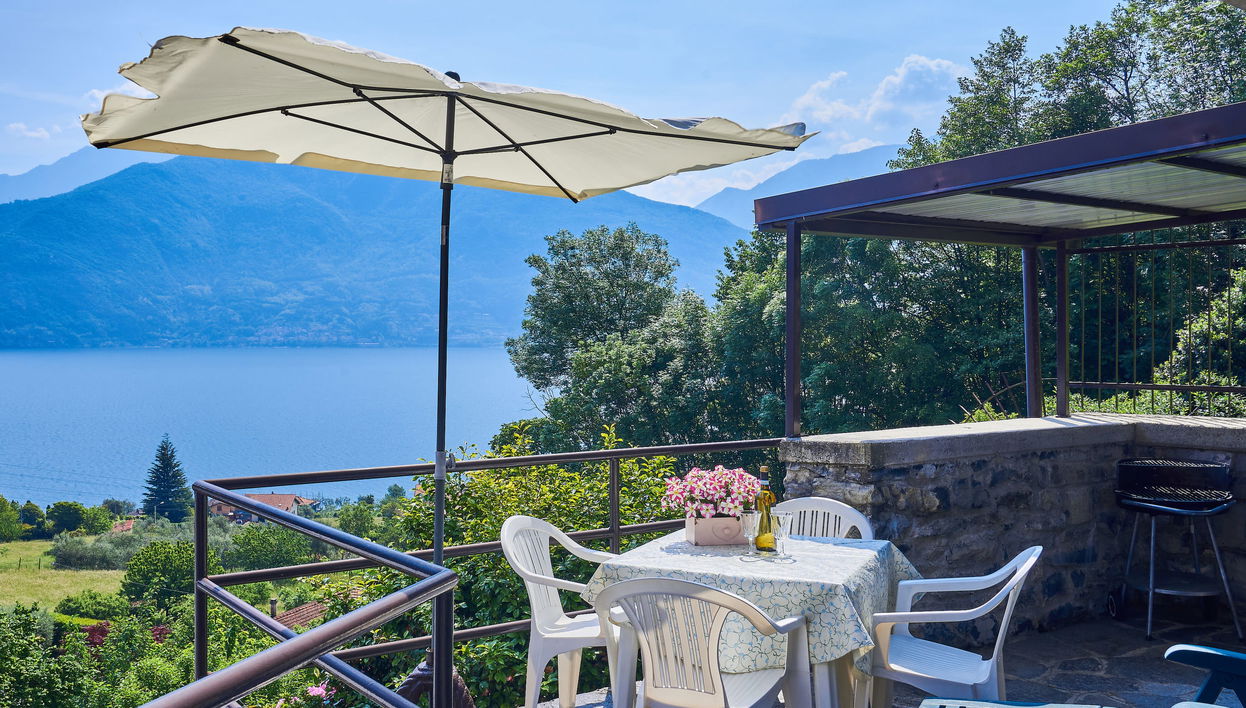 Apartamento de 3 quartos em Musso com jardim e terraço - Foto 1