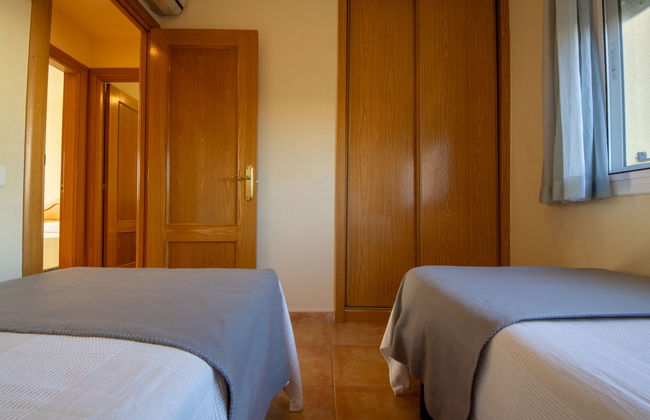 4 bedroom House in Deltebre with private pool and garden - Photo 19