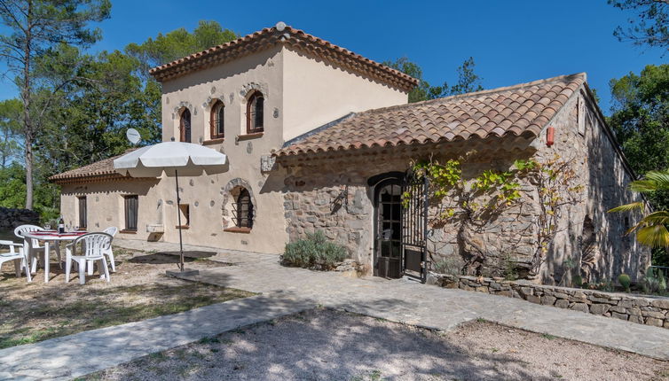 Foto 1 - Casa con 4 camere da letto a Flassans-sur-Issole con piscina privata e terrazza