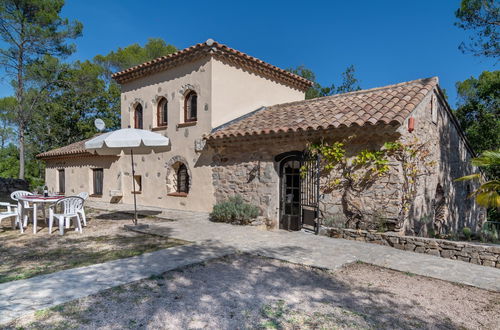 Foto 1 - Casa con 4 camere da letto a Flassans-sur-Issole con piscina privata e terrazza