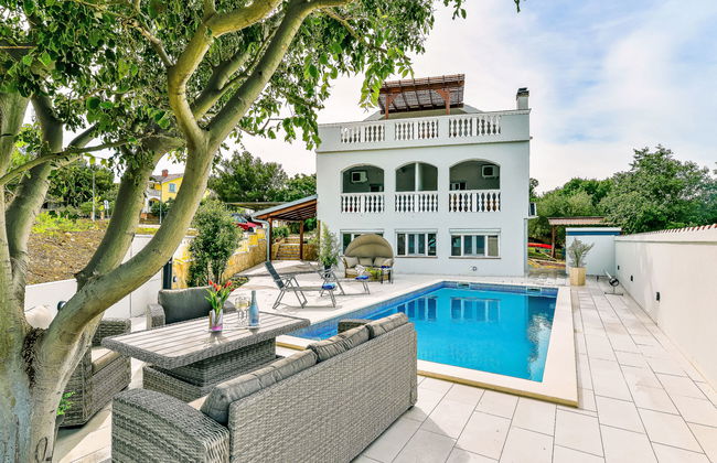 Apartamento de 3 quartos em Novigrad com piscina e jardim - Foto 1