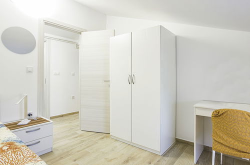 Foto 18 - Apartamento de 3 quartos em Medulin com jardim e terraço