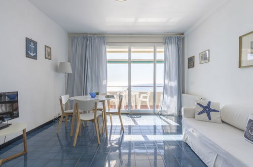 Foto 6 - Apartamento em Sanremo com piscina e jardim