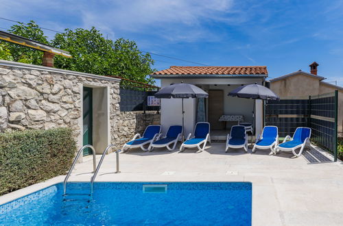 Foto 55 - Casa de 6 quartos em Labin com piscina privada e jardim