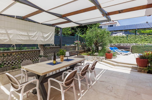 Foto 51 - Casa de 6 quartos em Labin com piscina privada e jardim