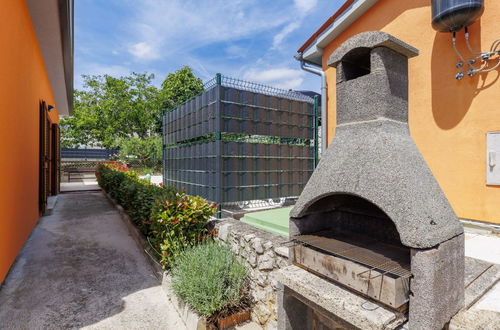 Foto 61 - Casa de 6 quartos em Labin com piscina privada e jardim