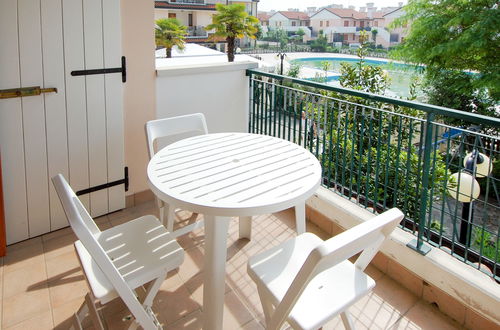 Photo 15 - 2 bedroom Apartment in Rosolina with swimming pool