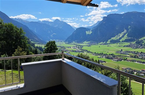 Foto 31 - Apartment mit 2 Schlafzimmern in Ramsau im Zillertal mit blick auf die berge