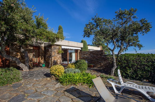 Photo 1 - Maison de 2 chambres à Bormes-les-Mimosas avec jardin et terrasse