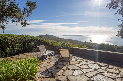 Foto 19 - Haus mit 2 Schlafzimmern in Bormes-les-Mimosas mit terrasse und blick aufs meer