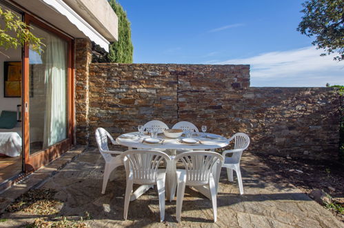 Foto 18 - Casa con 2 camere da letto a Bormes-les-Mimosas con terrazza e vista mare