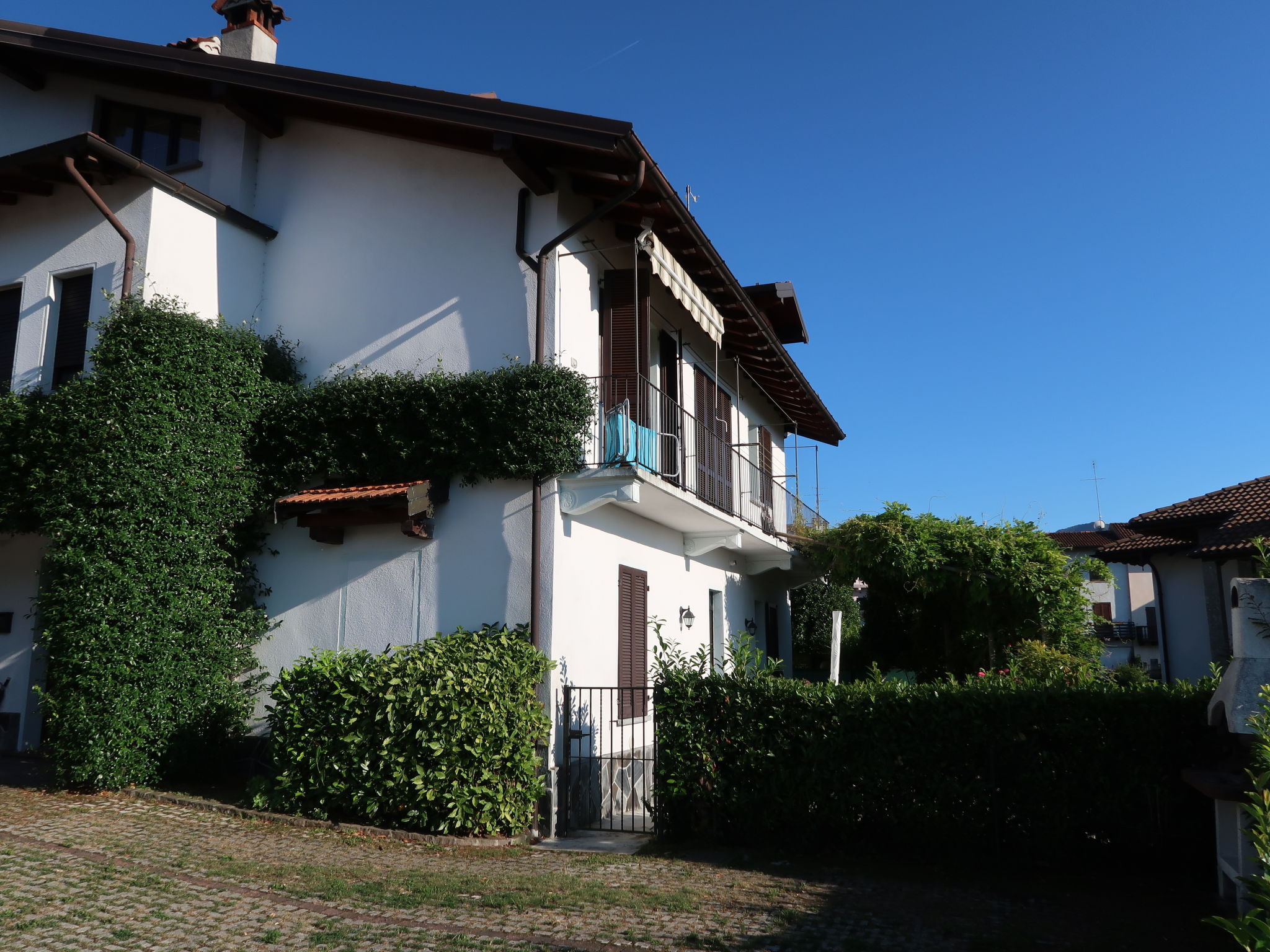 Foto 14 - Apartamento de 1 habitación en Luino con jardín y vistas a la montaña