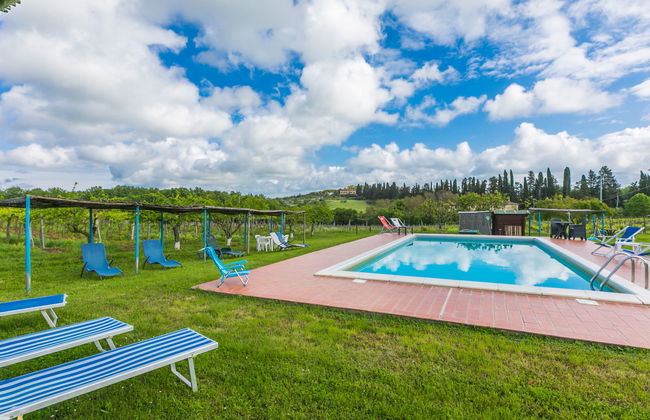Apartamento de 2 quartos em Monteriggioni com piscina e jardim - Foto 16
