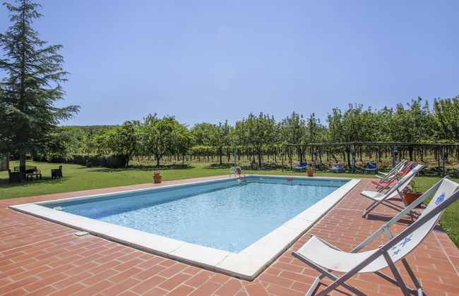 Apartamento de 2 quartos em Monteriggioni com piscina e jardim - Foto 29