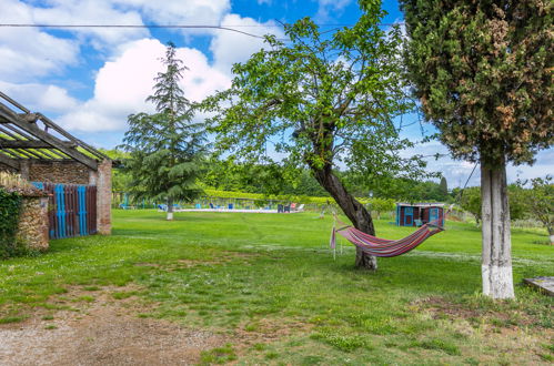 Photo 23 - 2 bedroom Apartment in Monteriggioni with swimming pool and garden