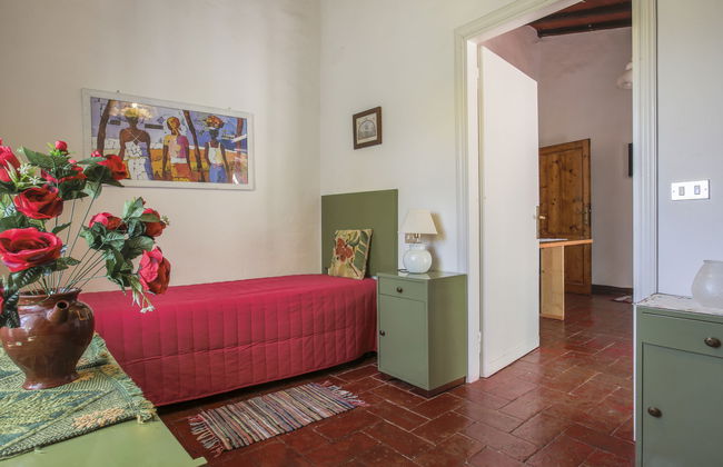 Apartamento de 2 quartos em Monteriggioni com piscina e jardim - Foto 8