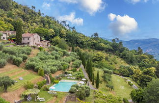 Foto 3 - Casa de 3 quartos em Pescia com piscina e jardim