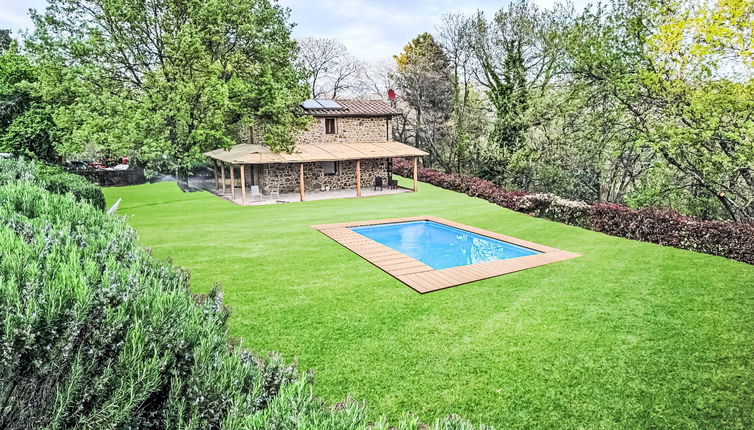 Foto 1 - Casa de 2 habitaciones en Pescia con piscina y jardín