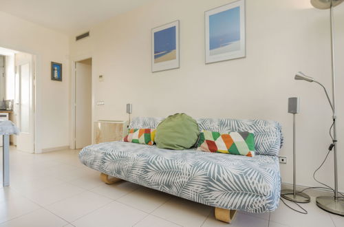 Photo 8 - 2 bedroom Apartment in Lloret de Mar with swimming pool and terrace