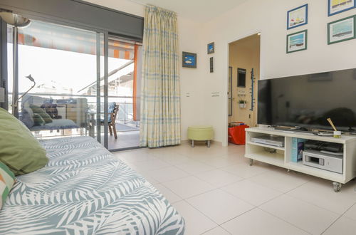 Photo 5 - 2 bedroom Apartment in Lloret de Mar with swimming pool and terrace