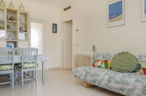Photo 7 - 2 bedroom Apartment in Lloret de Mar with swimming pool and terrace