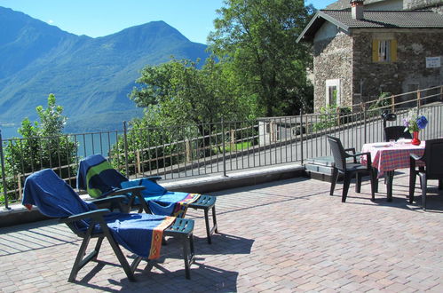 Photo 15 - Appartement en Gravedona ed Uniti avec terrasse et vues sur la montagne