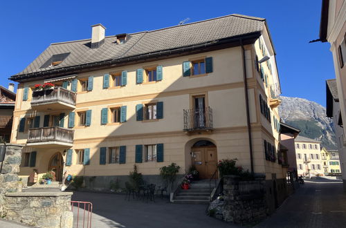 Foto 10 - Appartamento con 4 camere da letto a Scuol
