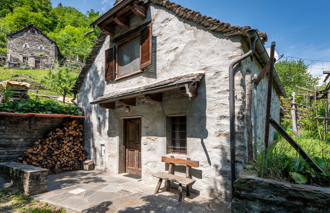 Casa de 2 quartos em Domodossola com jardim e terraço - Foto 1