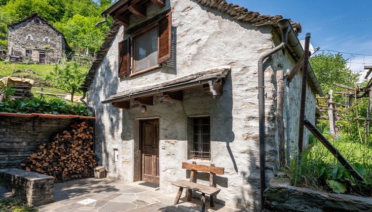 Foto 1 - Haus mit 1 Schlafzimmer in Domodossola mit garten und blick auf die berge