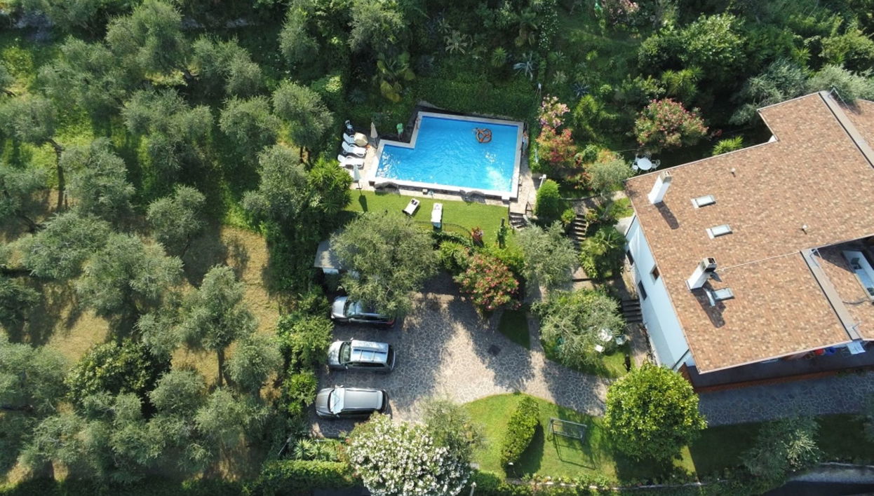 Apartamento de 1 quarto em Brenzone sul Garda com piscina e jardim - Foto 1