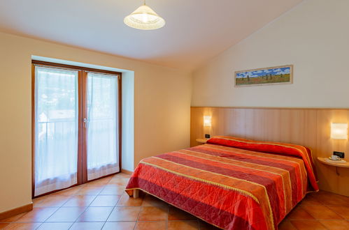 Foto 11 - Appartamento con 1 camera da letto a Garda con piscina e giardino