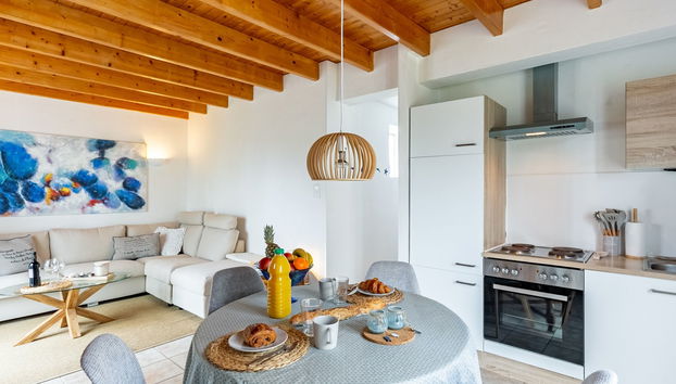 Haus mit 2 Schlafzimmern in Plounévez-Lochrist mit garten - Foto 2