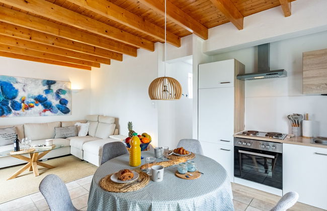 Haus mit 2 Schlafzimmern in Plounévez-Lochrist mit garten - Foto 2