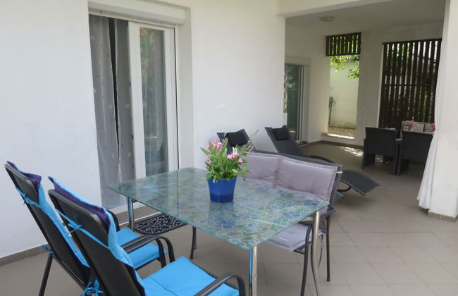 Casa de 1 quarto em Jasenice com jardim e terraço - Foto 21