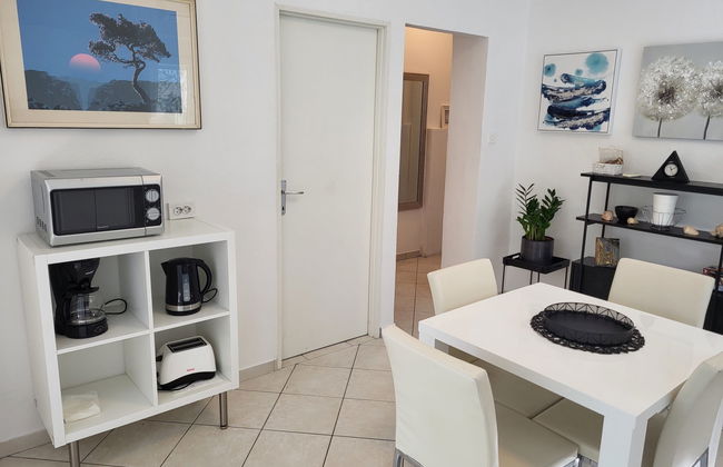 Casa de 1 quarto em Jasenice com jardim e terraço - Foto 11