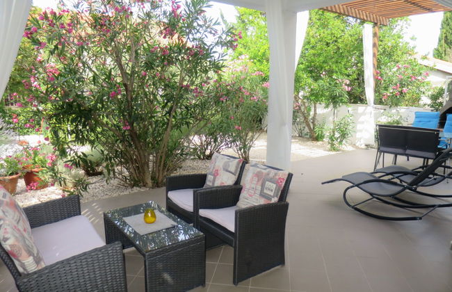 Casa de 1 quarto em Jasenice com jardim e terraço - Foto 1