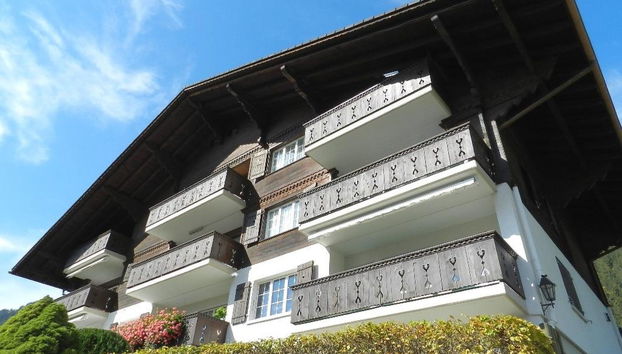 1 bedroom Apartment in Zweisimmen - Photo 2