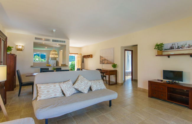 Casa de 3 quartos em Campos com piscina privada e jardim - Foto 6