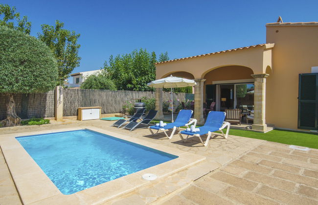 Casa de 3 quartos em Campos com piscina privada e jardim - Foto 2