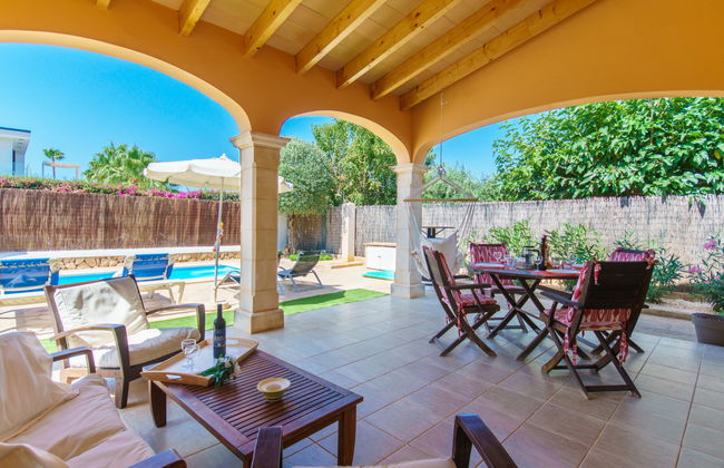 Casa de 3 quartos em Campos com piscina privada e jardim - Foto 17