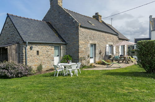 Photo 29 - Maison de 3 chambres à Ploudalmézeau avec jardin et vues à la mer