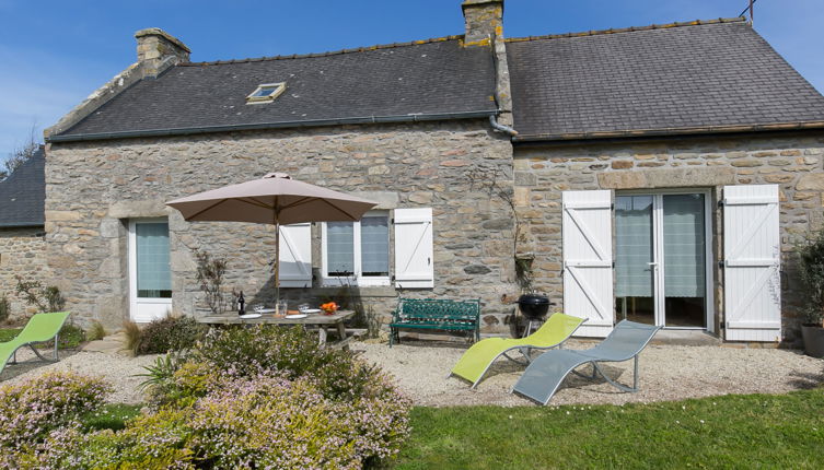 Photo 1 - Maison de 3 chambres à Ploudalmézeau avec jardin et vues à la mer