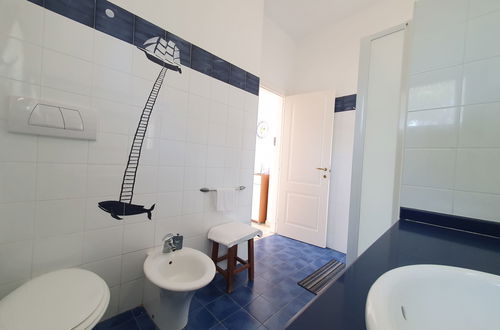 Photo 14 - 1 bedroom Apartment in Siracusa with swimming pool and garden
