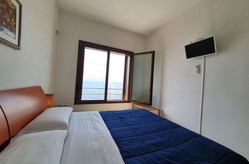 Photo 6 - 1 bedroom Apartment in Siracusa with swimming pool and garden