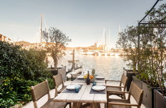 Photo 2 - Maison de 2 chambres à Grimaud avec jardin et vues à la mer