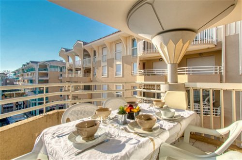 Foto 19 - Apartment mit 2 Schlafzimmern in Fréjus mit terrasse und blick aufs meer